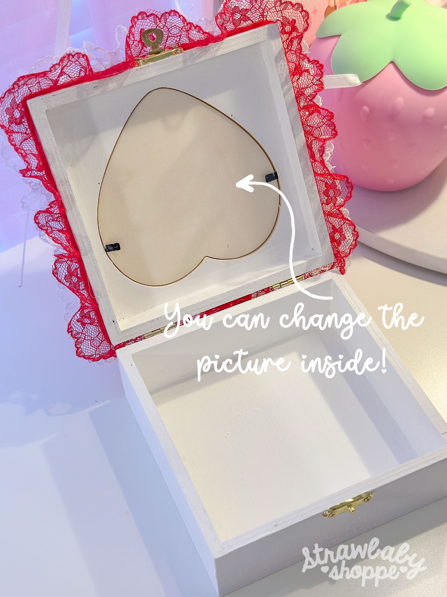 Strawberry Cake Box (with Picture Window) - Decoden Wooden Box - Storage Box