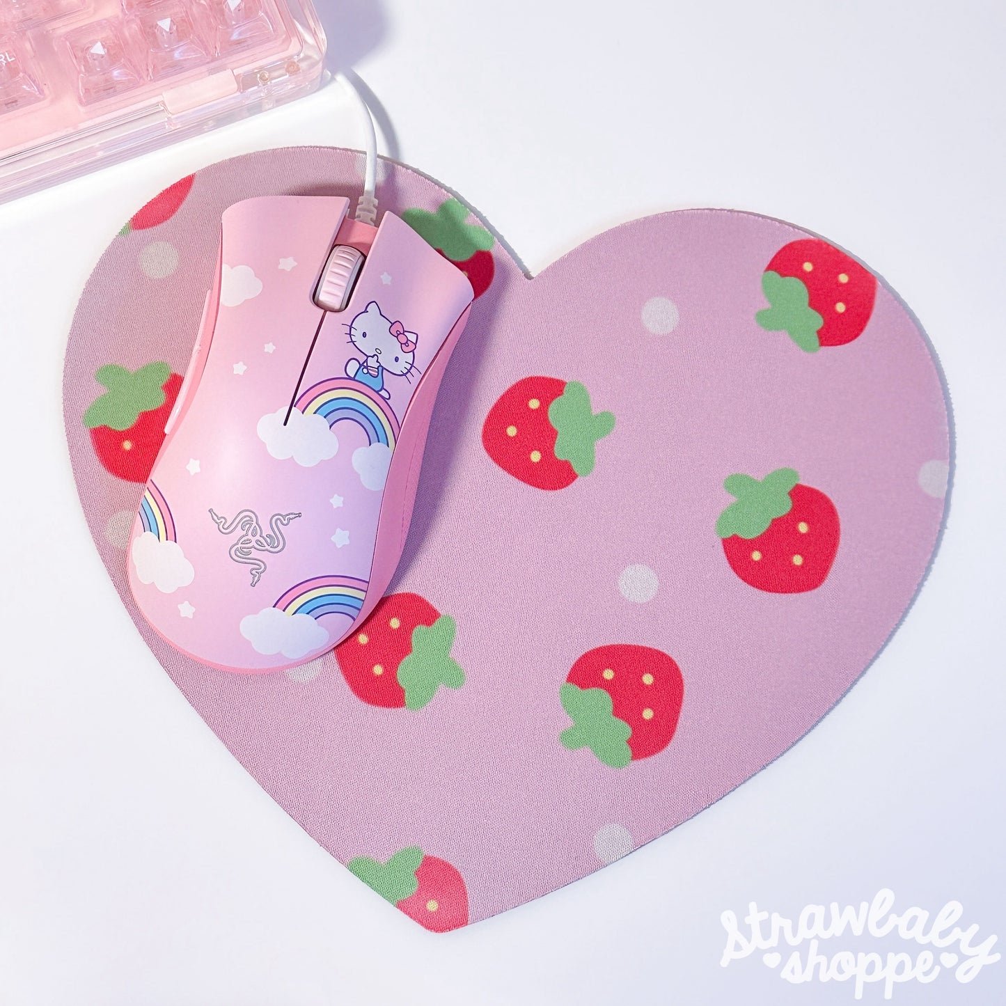 Kawaii Strawberry Pattern Mousemat - Handmade Desk Accessories - Heart Mouse Pad - Red Strawberry